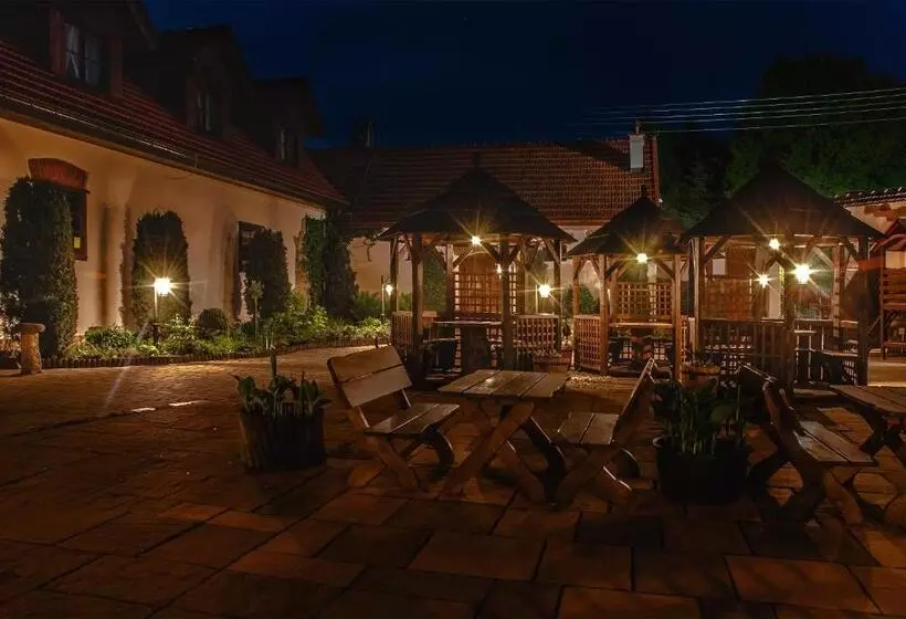 Hotelli Pod Kogutkiem