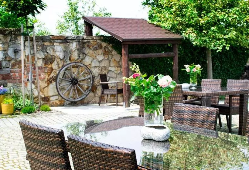 ホテル & Restauracja Timberland