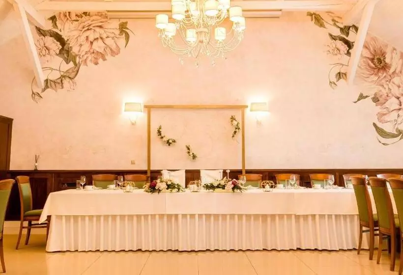 ホテル & Restauracja Timberland