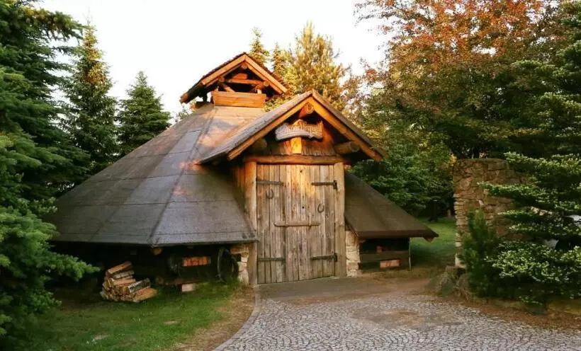 ホテル & Restauracja Timberland