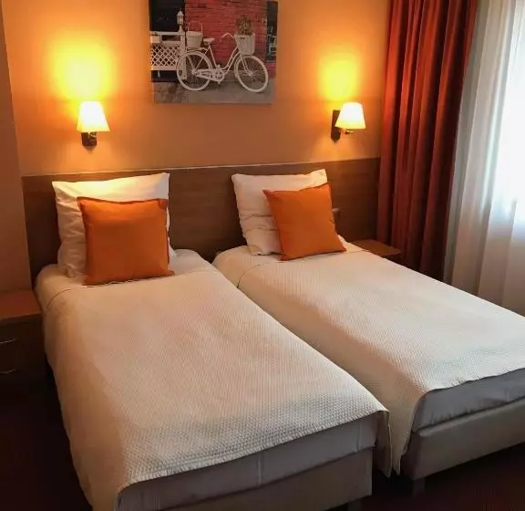 Hotelli Restauracja Willa Radwan