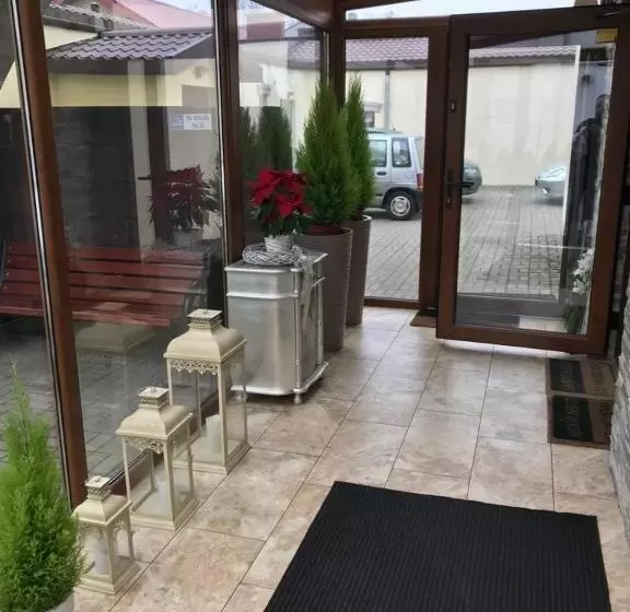 Hotelli Restauracja Willa Radwan