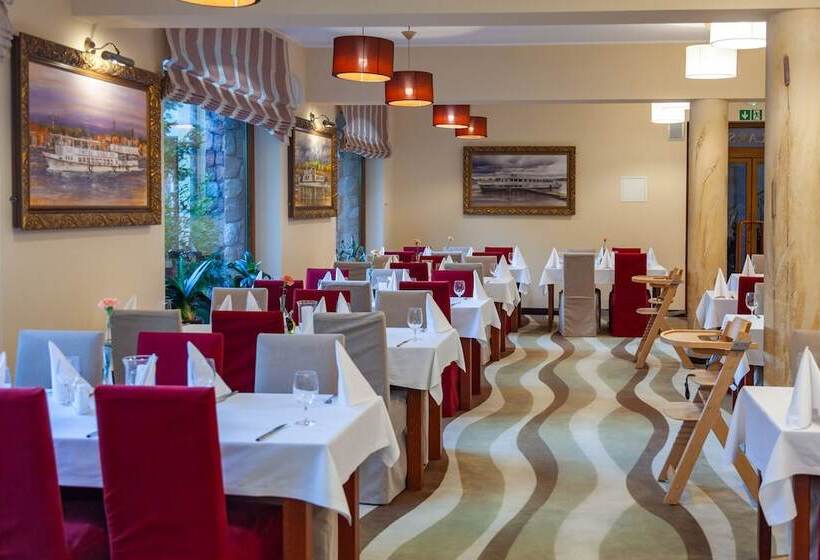 호텔 Robert's Port