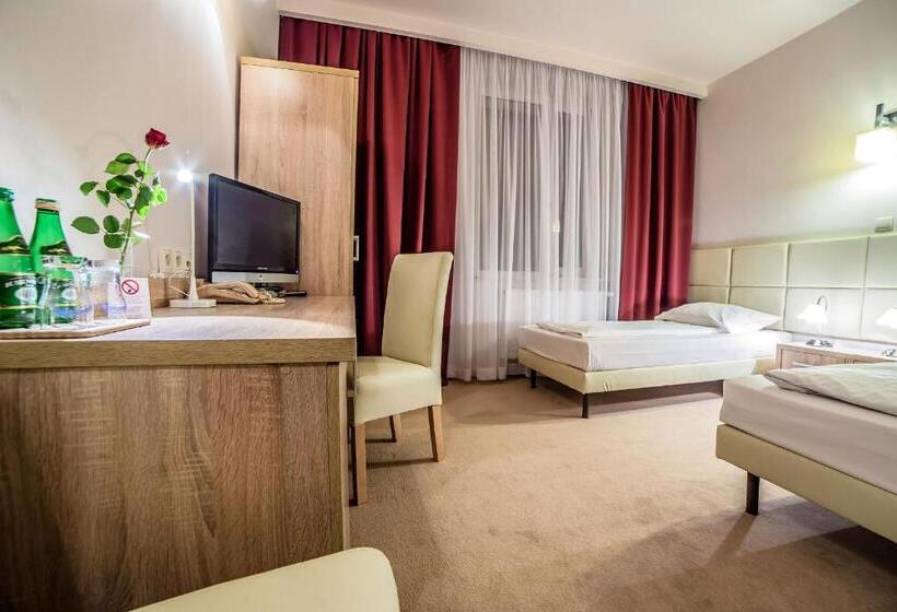 בית מלון כפרי Tm