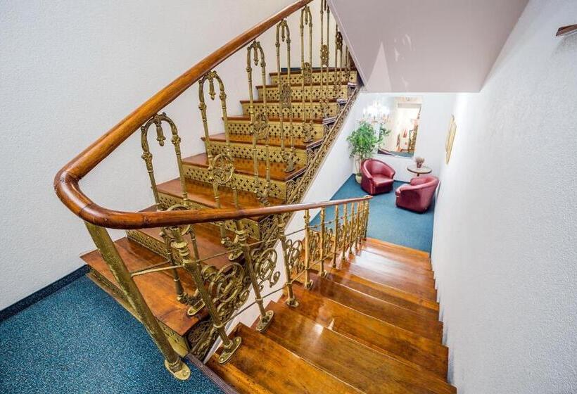 בית מלון כפרי Tm