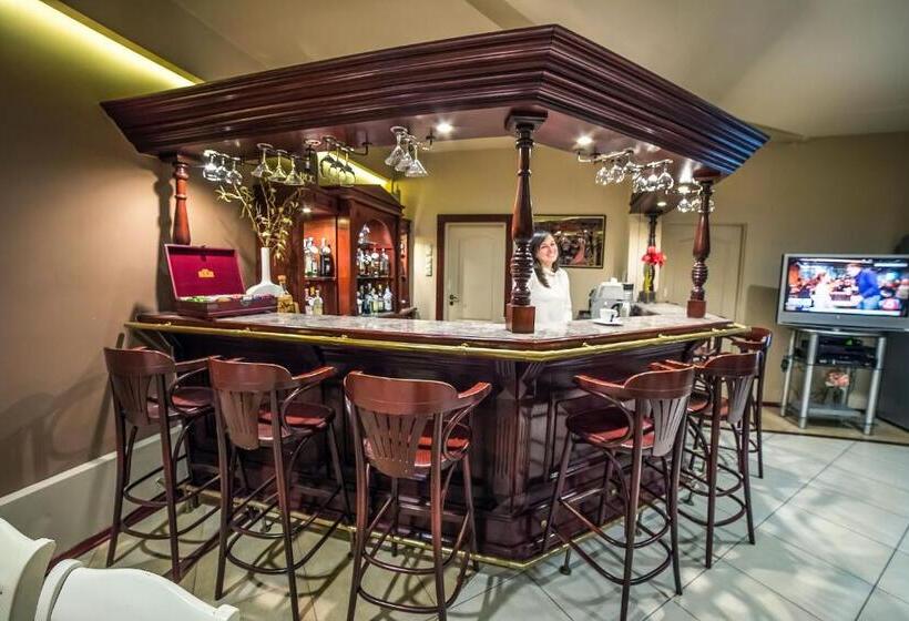 בית מלון כפרי Tm