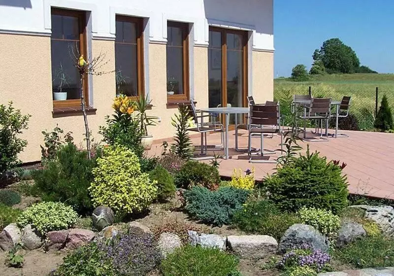 Majatalo Villa Cis