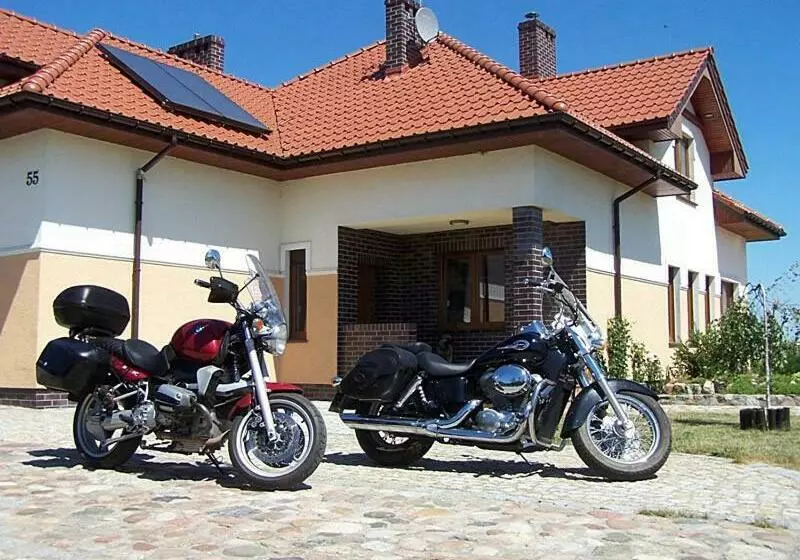Majatalo Villa Cis