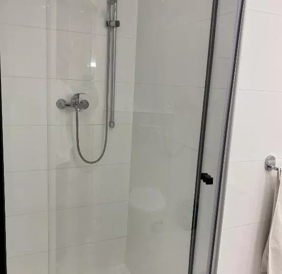 Pensjonat   Restauracja żółty Domek