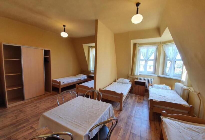 Resort Dom Turysty Pttk W Bielsku Białej