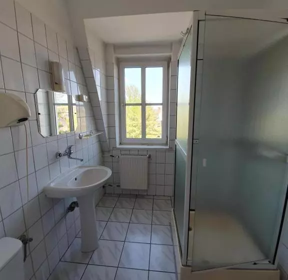 リゾートホテル Dom Turysty Pttk W Bielsku   Białej