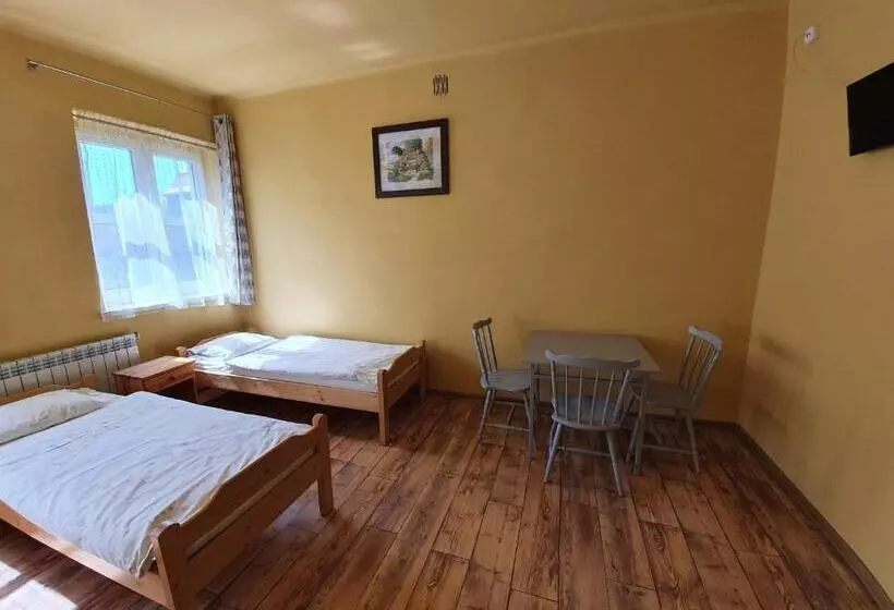 リゾートホテル Dom Turysty Pttk W Bielsku   Białej