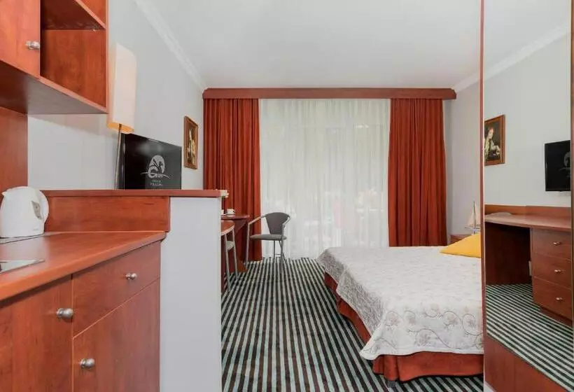 Lomakeskus Gryf Ośrodek Pobierowo