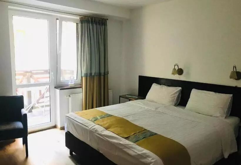 Lomakeskus Przystanek Tleń