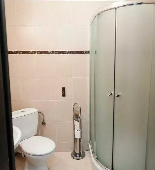 Rynek 6 Retro Pub & Hostel