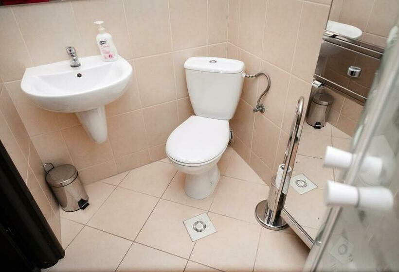 Rynek 6 Retro Pub & Hostel