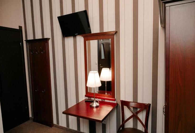 Rynek 6 Retro Pub & Hostel