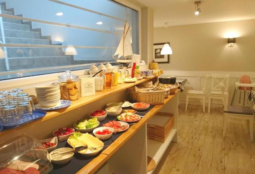 Willa Długa No. 4 Bed & Breakfast