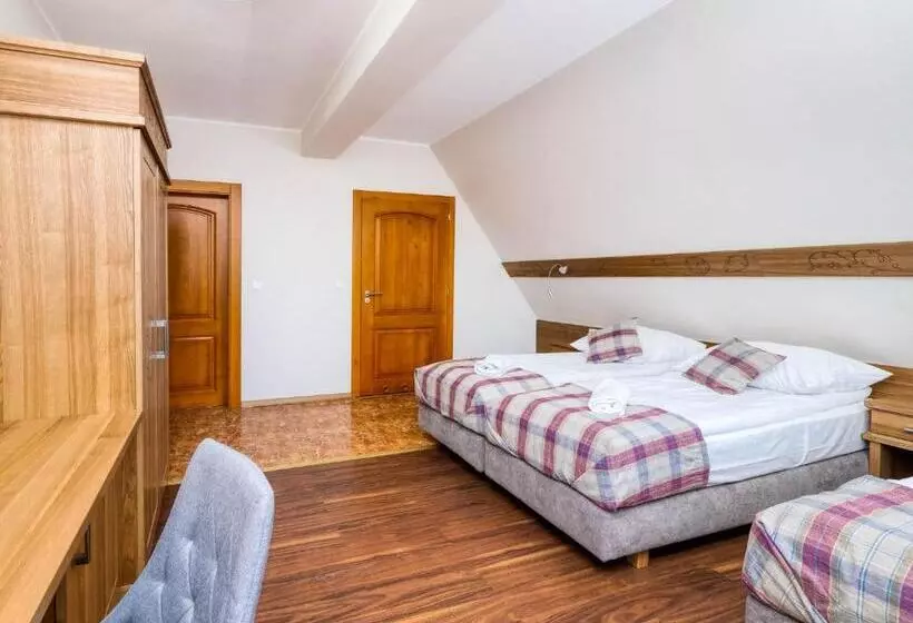 Aamiaismajoitus (B&B) Dom Wypoczynkowy U Chramca