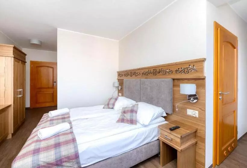 Aamiaismajoitus (B&B) Dom Wypoczynkowy U Chramca