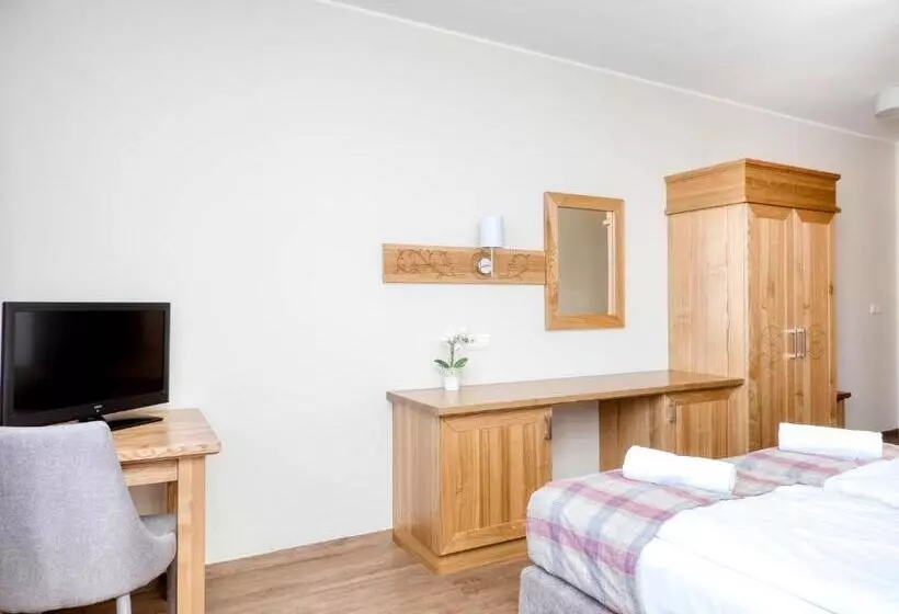 Aamiaismajoitus (B&B) Dom Wypoczynkowy U Chramca