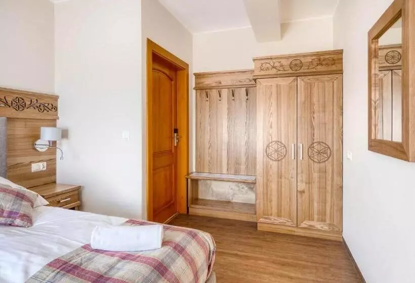 Aamiaismajoitus (B&B) Dom Wypoczynkowy U Chramca