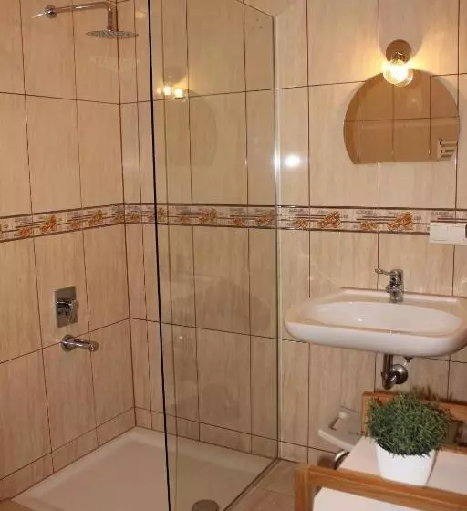 Aamiaismajoitus (B&B) Dom Wypoczynkowy U Chramca