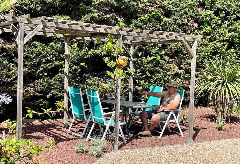 住宿加早餐  L Oustaloise