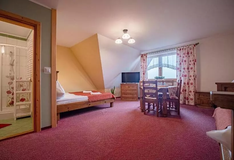 Aamiaismajoitus (B&B) Willa Szarotka