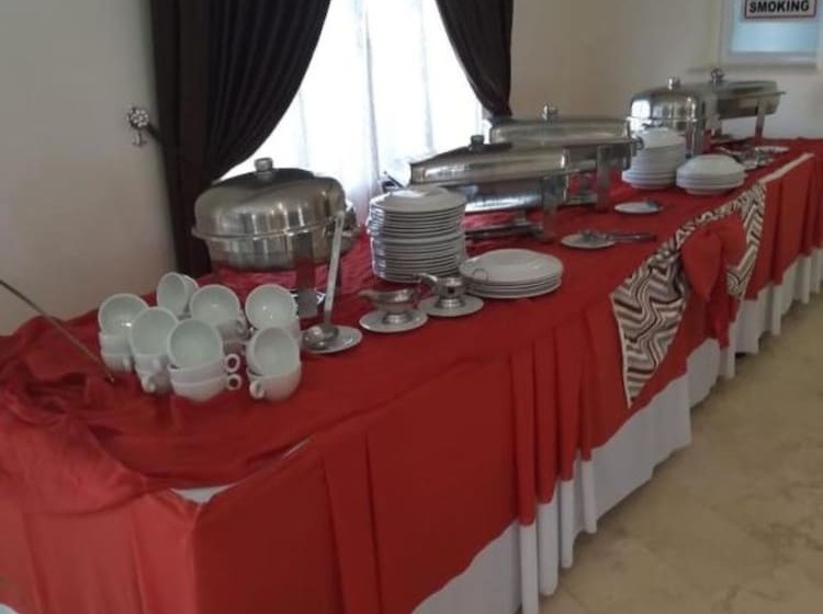 هتل Dolphin Continental