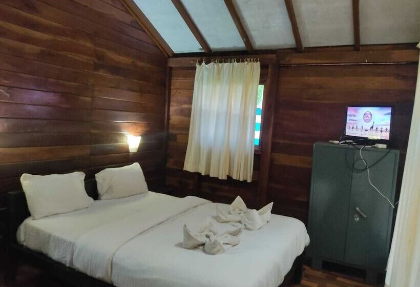 Hotel Green Ivy Resort