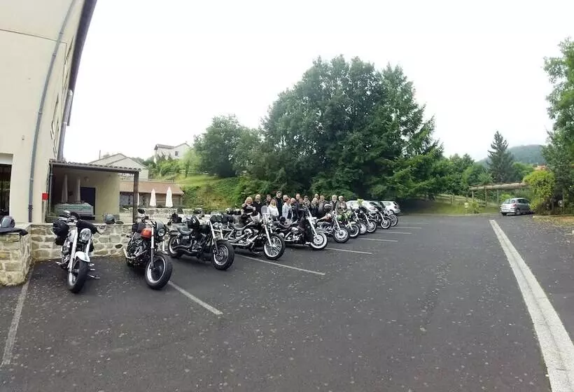 Hotelli Les Rives D Allier