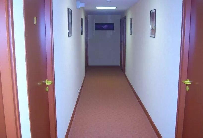 Hotelli Les Rives D Allier