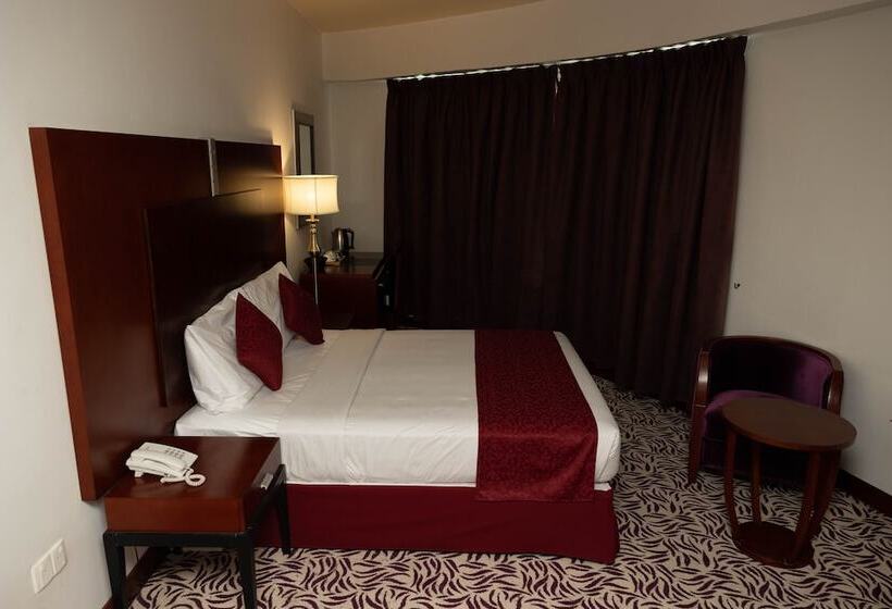 Отель Mra Grand