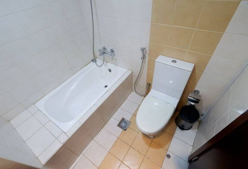 Отель Mra Grand