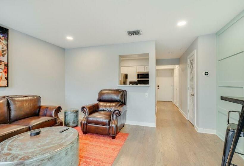 Отель The Cumberland Condo