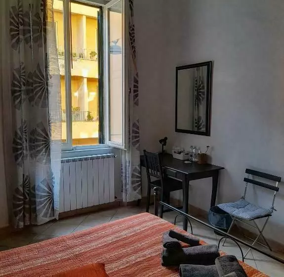 پانسیون Pisa Train Stop