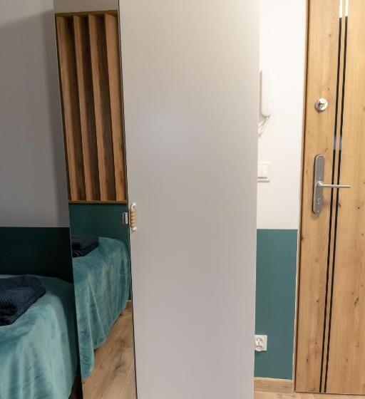 Uroczy, Przytulny Apartament Poddasze