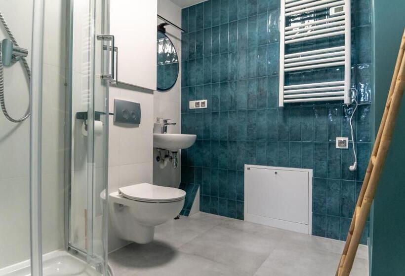 Uroczy, Przytulny Apartament Poddasze