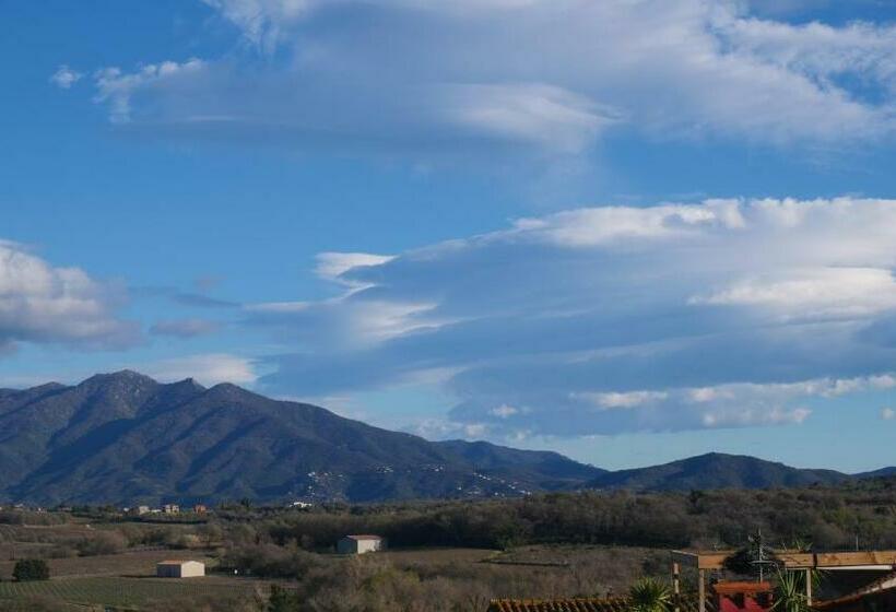 ベッドアンドブレックファースト Suite Privée, Salon Et Terrasse Chez L Habitant Dans Une Maison De Village De Charme