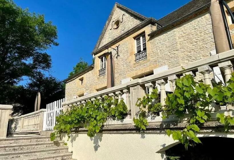 Aamiaismajoitus (B&B) Domaine La Cabane