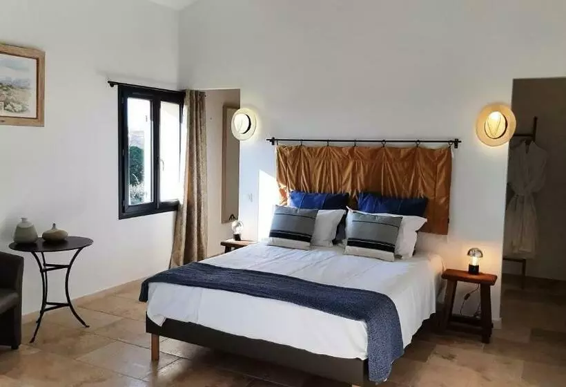 Aamiaismajoitus (B&B) Mas Le Jas