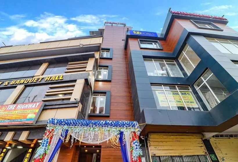 Fabhotel Grand Arya