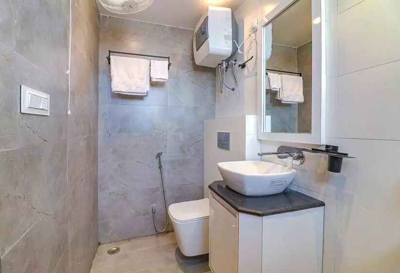 Fabhotel Grand Arya