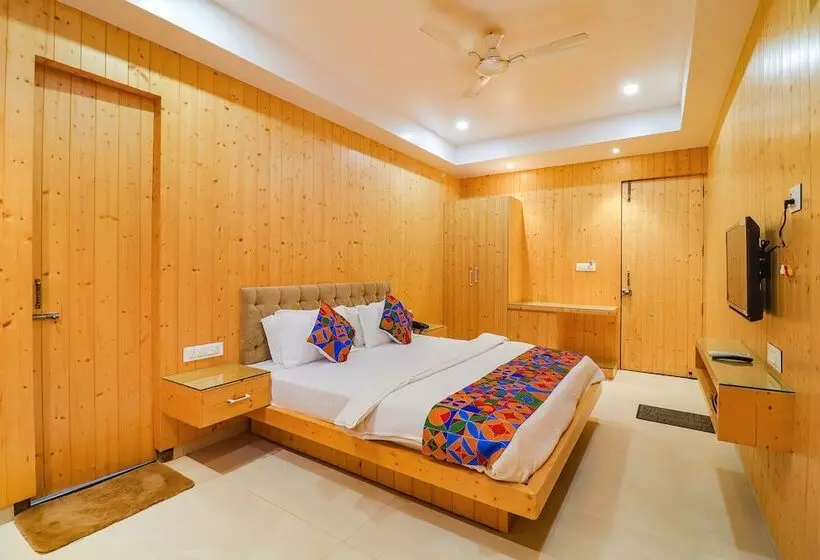 Fabhotel Grand Arya