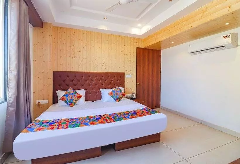 Fabhotel Grand Arya