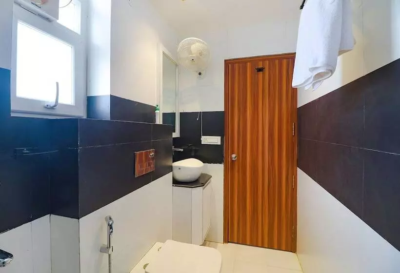 Fabhotel Grand Arya
