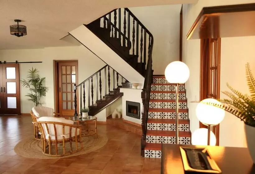 هتل Boutique B&b Colina Del Emperador