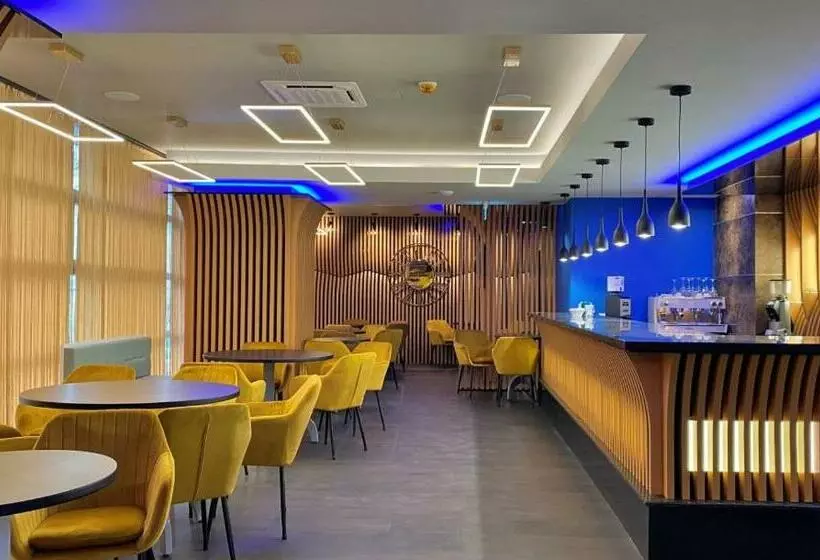 هتل Condor Tulcea