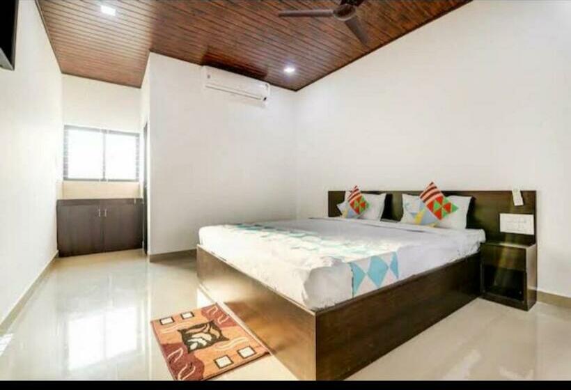 בית מלון כפרי Lime Resort Arambol Goa